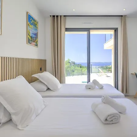 Villa De Prestige Vue Sur Golfe De St Tropez
