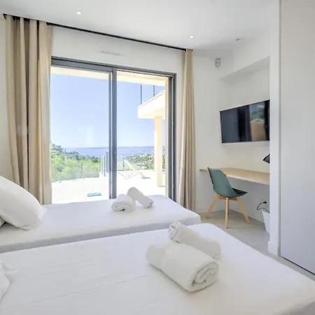 Villa De Prestige Vue Sur Golfe De St Tropez *